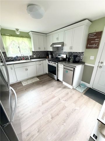 52 Power Avenue, Warwick, RI 02888
