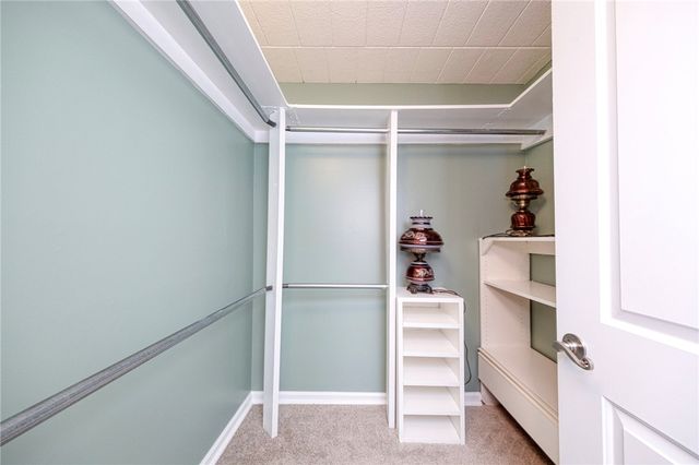 501 Camelot Dr 501, Mccandless, PA 15237