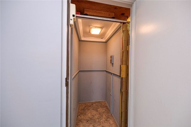 501 Camelot Dr 501, Mccandless, PA 15237