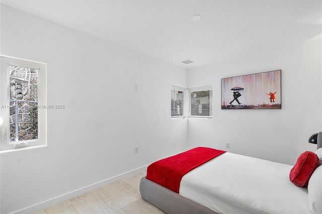 58 NE 45th St 0, Miami, FL 33137