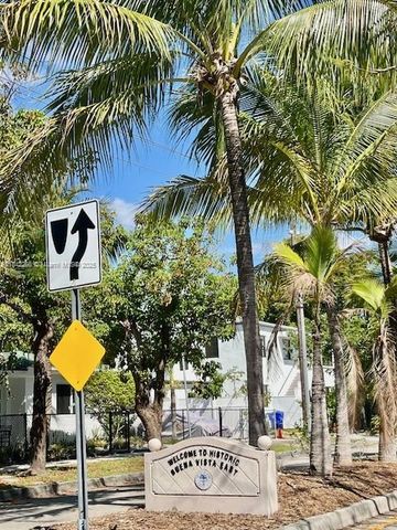 58 NE 45th St 0, Miami, FL 33137