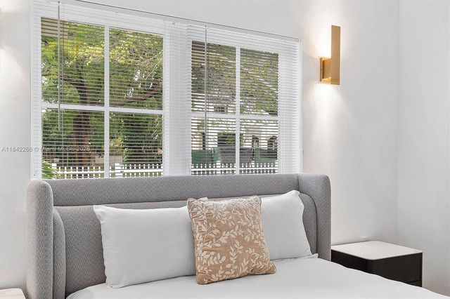 58 NE 45th St 0, Miami, FL 33137