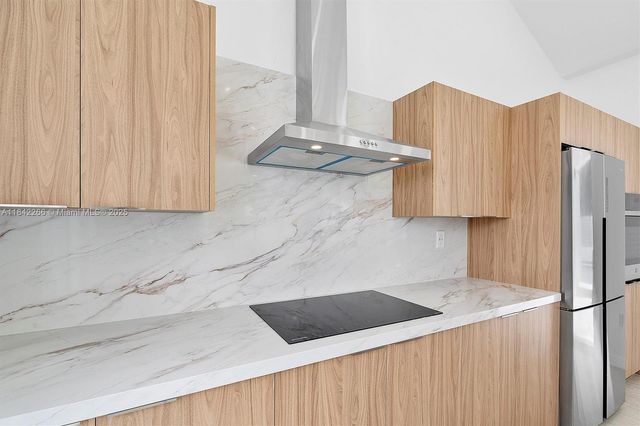 58 NE 45th St 0, Miami, FL 33137