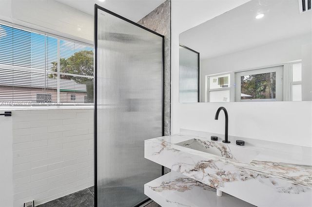 58 NE 45th St 0, Miami, FL 33137