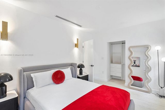 58 NE 45th St 0, Miami, FL 33137