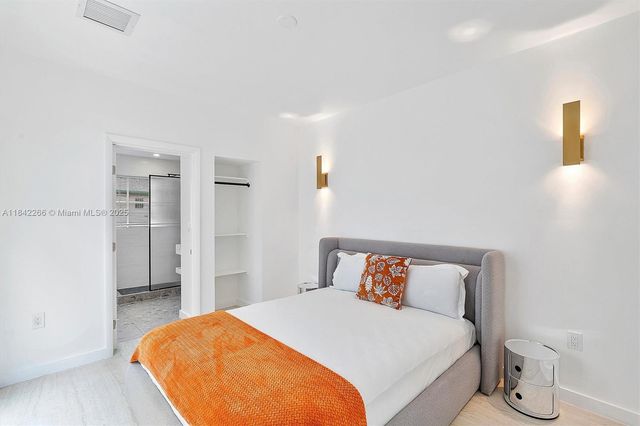 58 NE 45th St 0, Miami, FL 33137