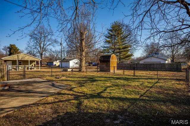 811 Adams Street, Gillespie, IL 62033