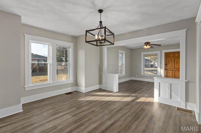 811 Adams Street, Gillespie, IL 62033