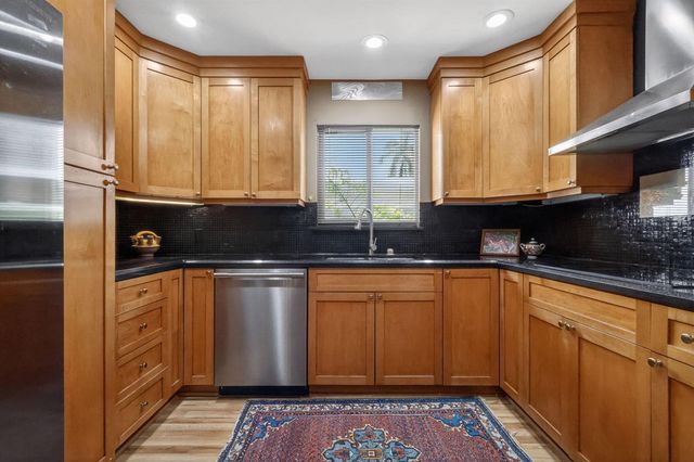 70 18th Avenue S, Lake Worth Beach, FL 33460