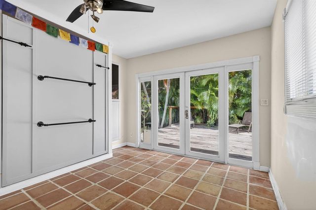 70 18th Avenue S, Lake Worth Beach, FL 33460