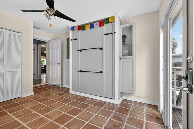70 18th Avenue S, Lake Worth Beach, FL 33460
