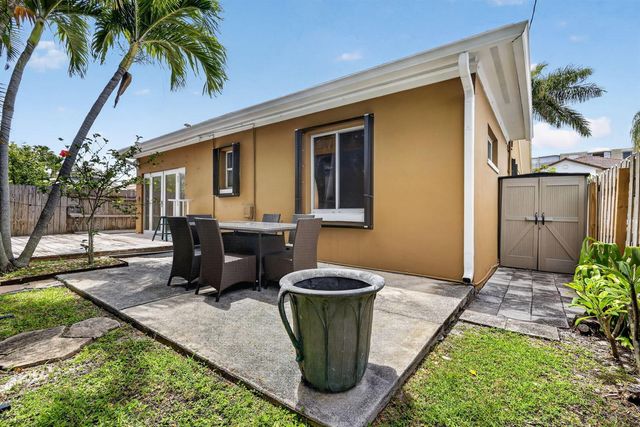 70 18th Avenue S, Lake Worth Beach, FL 33460