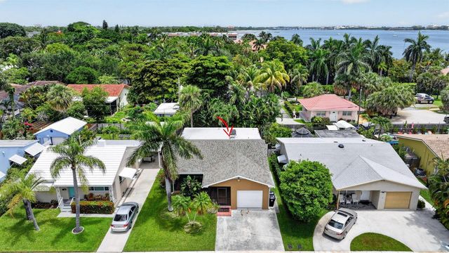 70 18th Avenue S, Lake Worth Beach, FL 33460