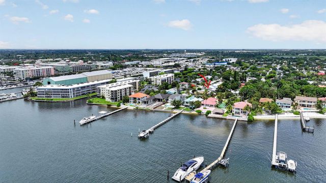 70 18th Avenue S, Lake Worth Beach, FL 33460