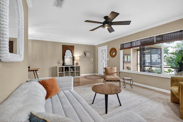 70 18th Avenue S, Lake Worth Beach, FL 33460