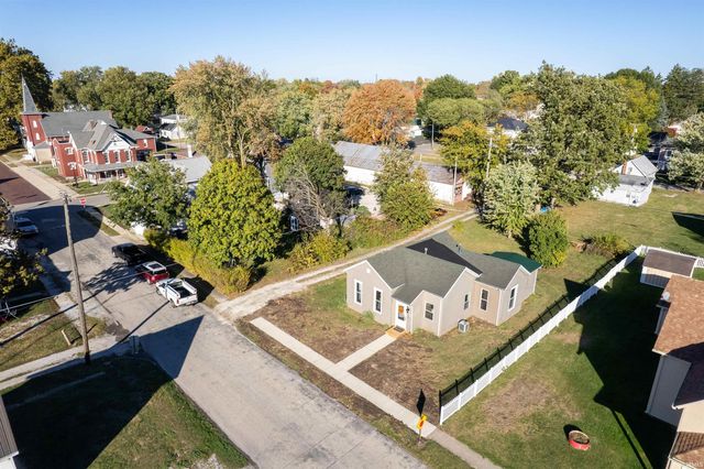 115 S Walnut Street, Fairmount, IN 46928