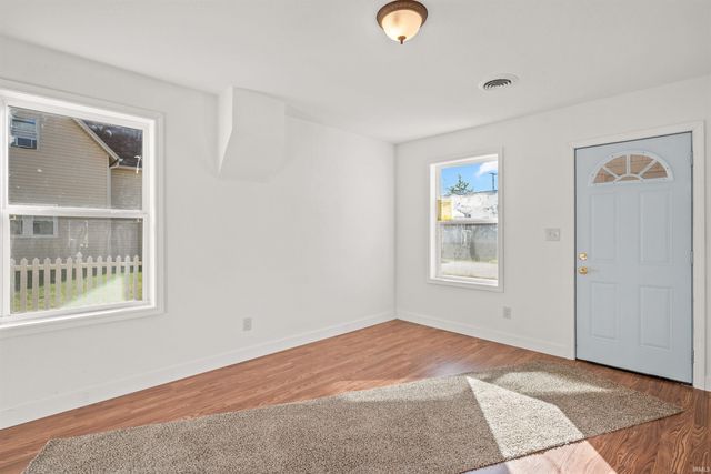 115 S Walnut Street, Fairmount, IN 46928