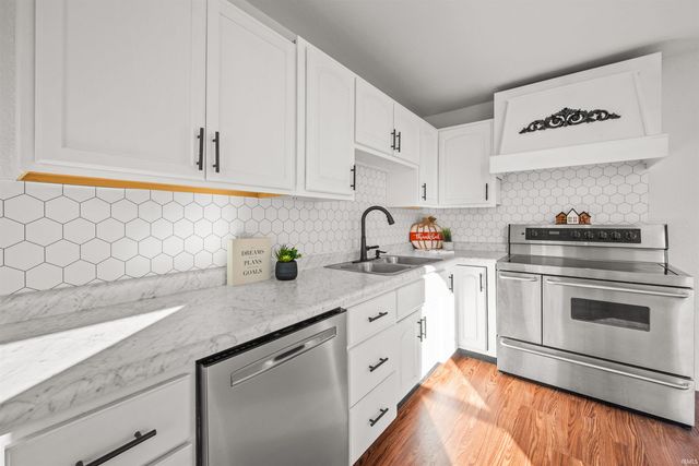 115 S Walnut Street, Fairmount, IN 46928