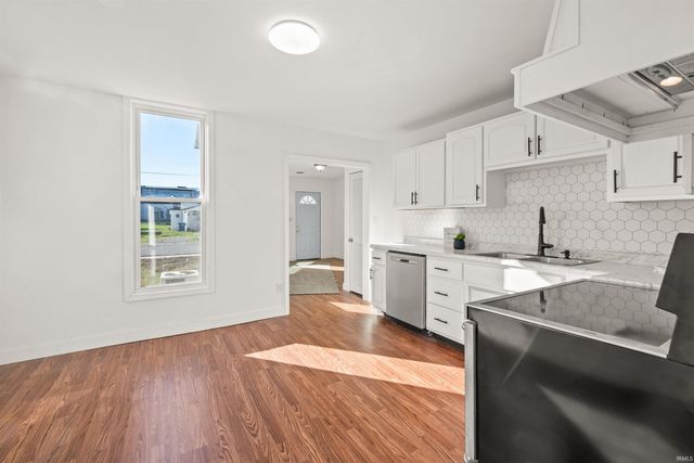 115 S Walnut Street, Fairmount, IN 46928