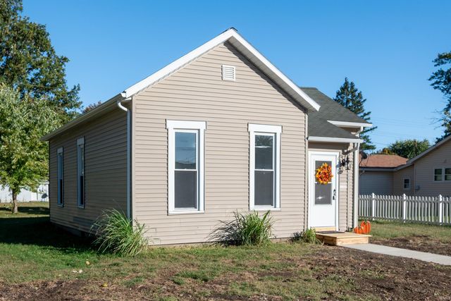 115 S Walnut Street, Fairmount, IN 46928