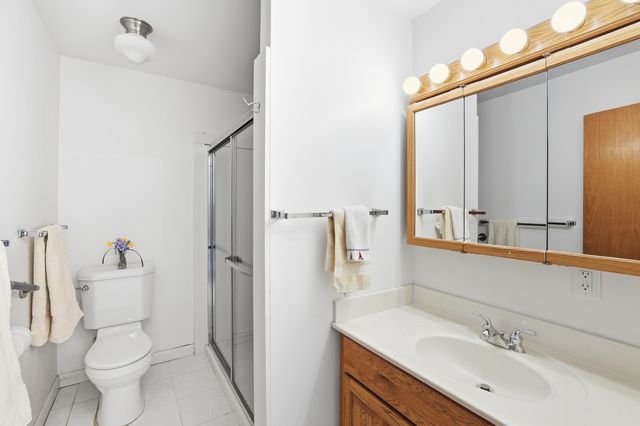 231 Route 28 APT 1, West Harwich, MA 02671