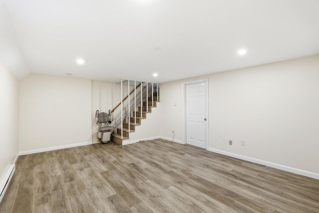 231 Route 28 APT 1, West Harwich, MA 02671