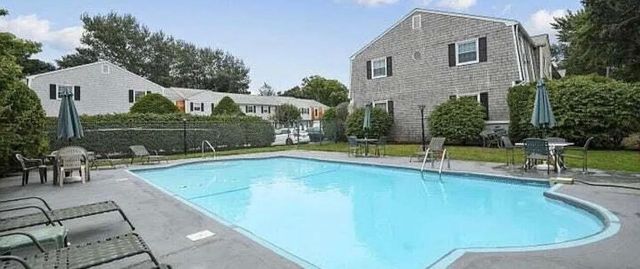 231 Route 28 APT 1, West Harwich, MA 02671
