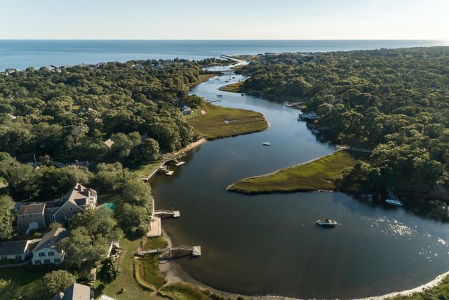 231 Route 28 APT 1, West Harwich, MA 02671