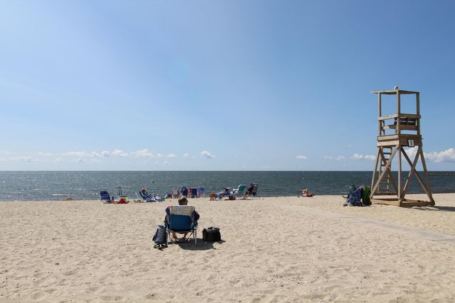 231 Route 28 APT 1, West Harwich, MA 02671