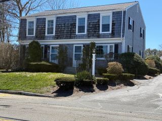 231 Route 28 APT 1, West Harwich, MA 02671