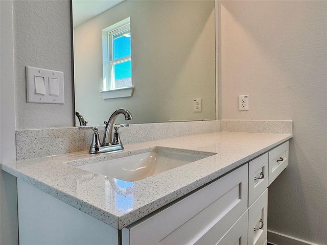 903 County Road 5102, Cleveland, TX 77327