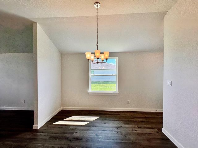 903 County Road 5102, Cleveland, TX 77327