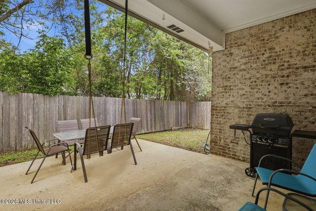 305 Stoneybrook Drive, Brandon, MS 39042