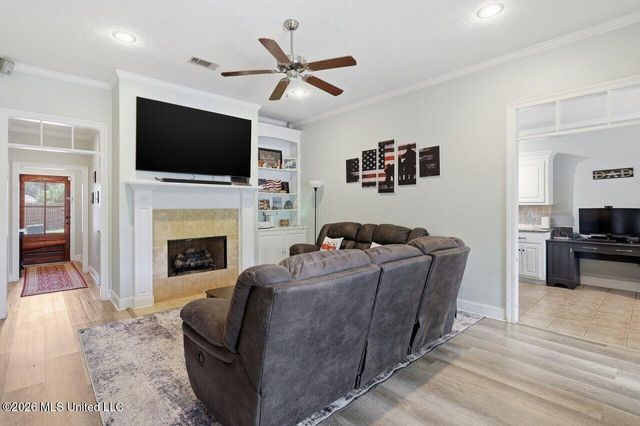 305 Stoneybrook Drive, Brandon, MS 39042