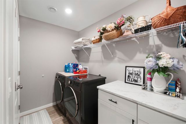 4157 Omaha Avenue, Waterloo, IA 50702