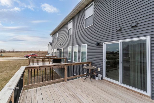 4157 Omaha Avenue, Waterloo, IA 50702