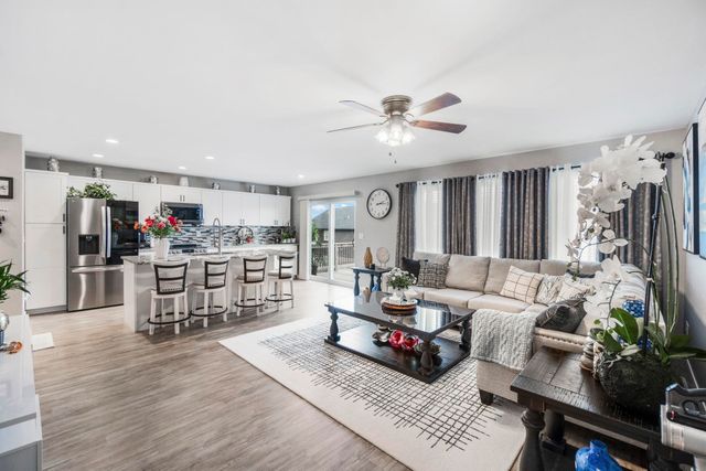 4157 Omaha Avenue, Waterloo, IA 50702