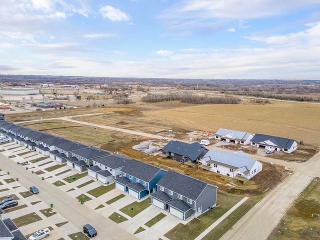 4157 Omaha Avenue, Waterloo, IA 50702