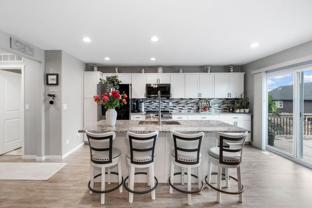 4157 Omaha Avenue, Waterloo, IA 50702