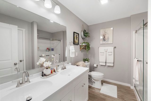 4157 Omaha Avenue, Waterloo, IA 50702