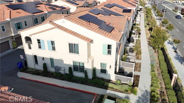 979 W Clover, Rialto, CA 92376