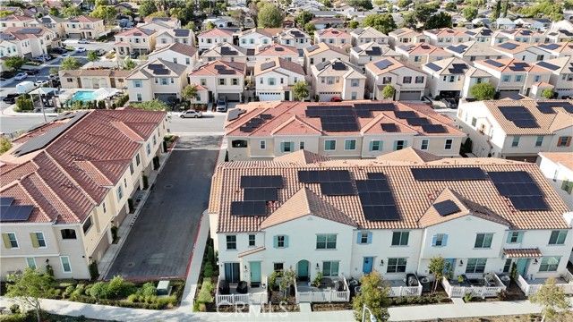 979 W Clover, Rialto, CA 92376