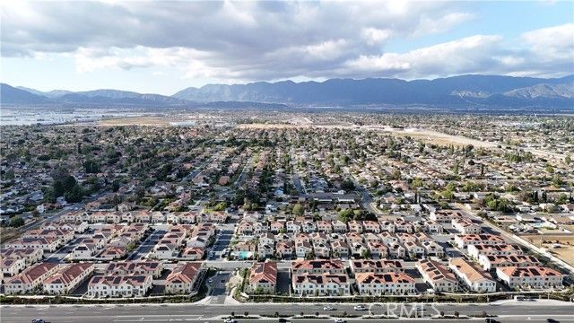 979 W Clover, Rialto, CA 92376