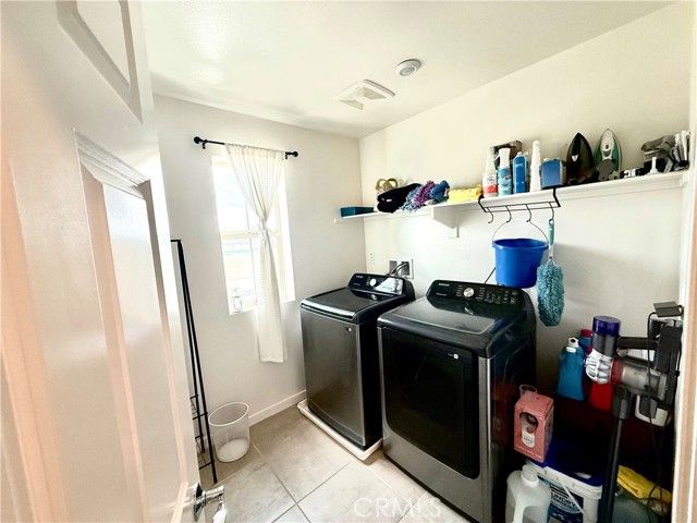 979 W Clover, Rialto, CA 92376