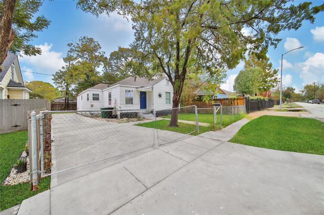 7707 Arberry Street, Houston, TX 77012