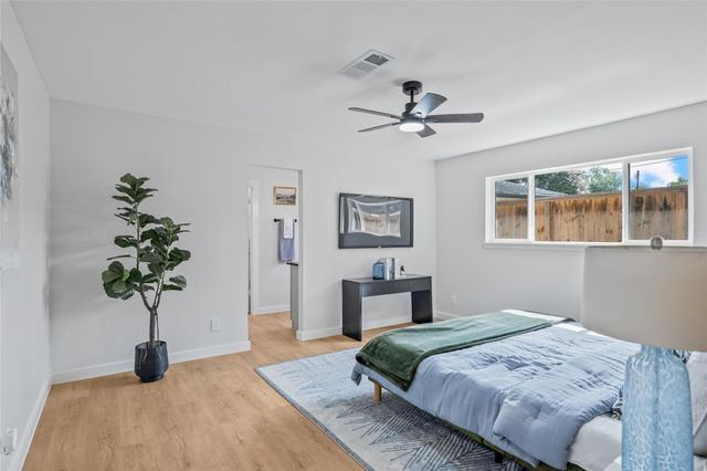 6114 Valkeith Drive, Houston, TX 77096