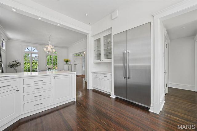 30 Arundel Place, Clayton, MO 63105