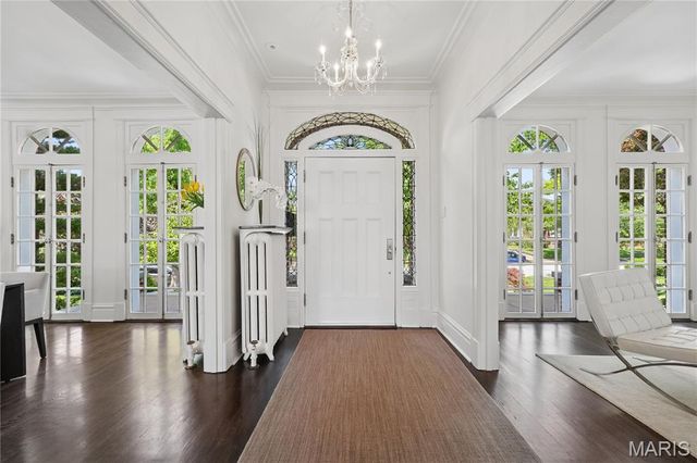 30 Arundel Place, Clayton, MO 63105