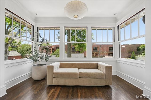 30 Arundel Place, Clayton, MO 63105