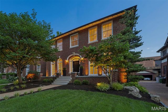 30 Arundel Place, Clayton, MO 63105